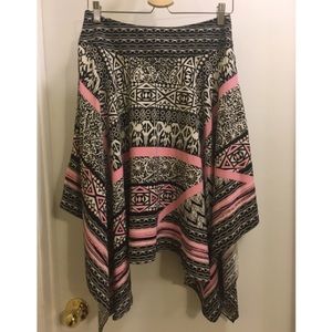 Funky asymmetrical INC skirt